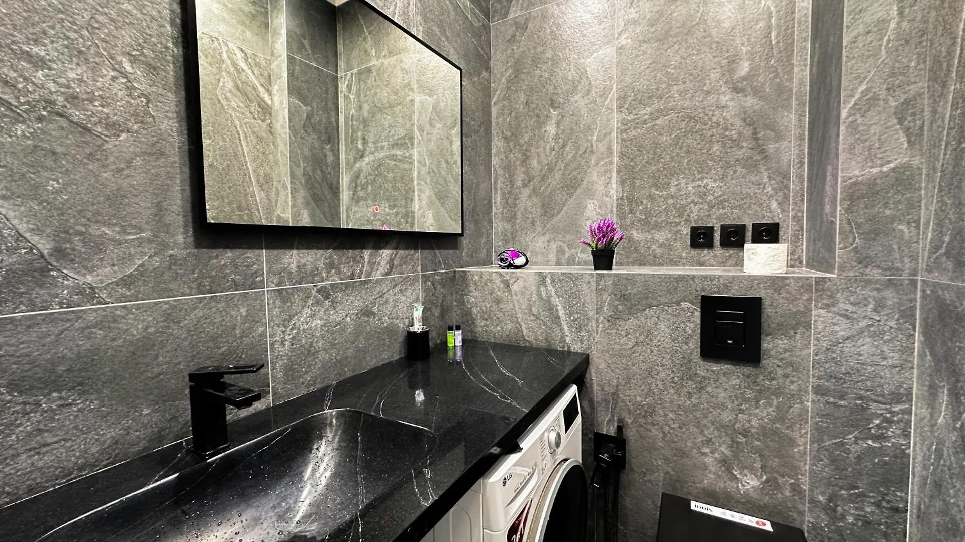 Дек Apartment Nur-Sultan  0*, Nur-Sultan (Astana) Kazakhstan